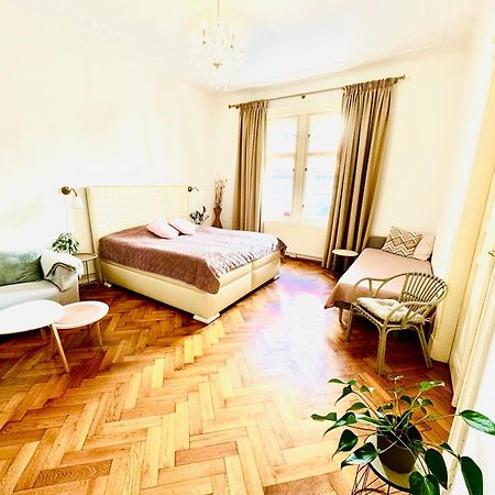 Apartments By Jacob ปราก ภายนอก รูปภาพ