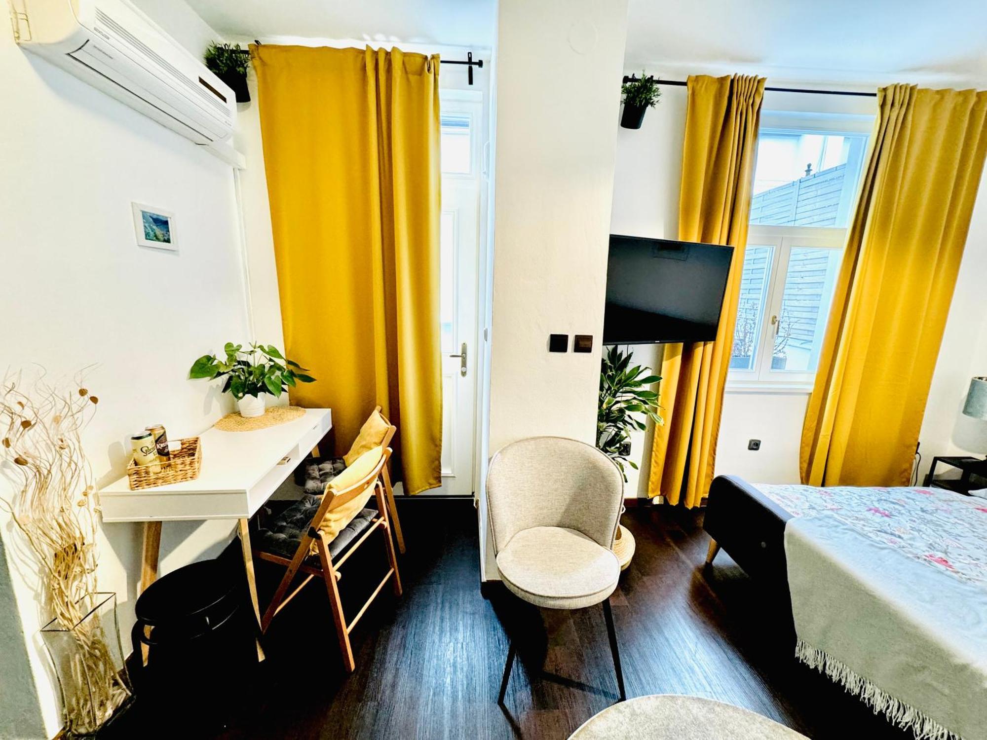 Apartments By Jacob ปราก ภายนอก รูปภาพ